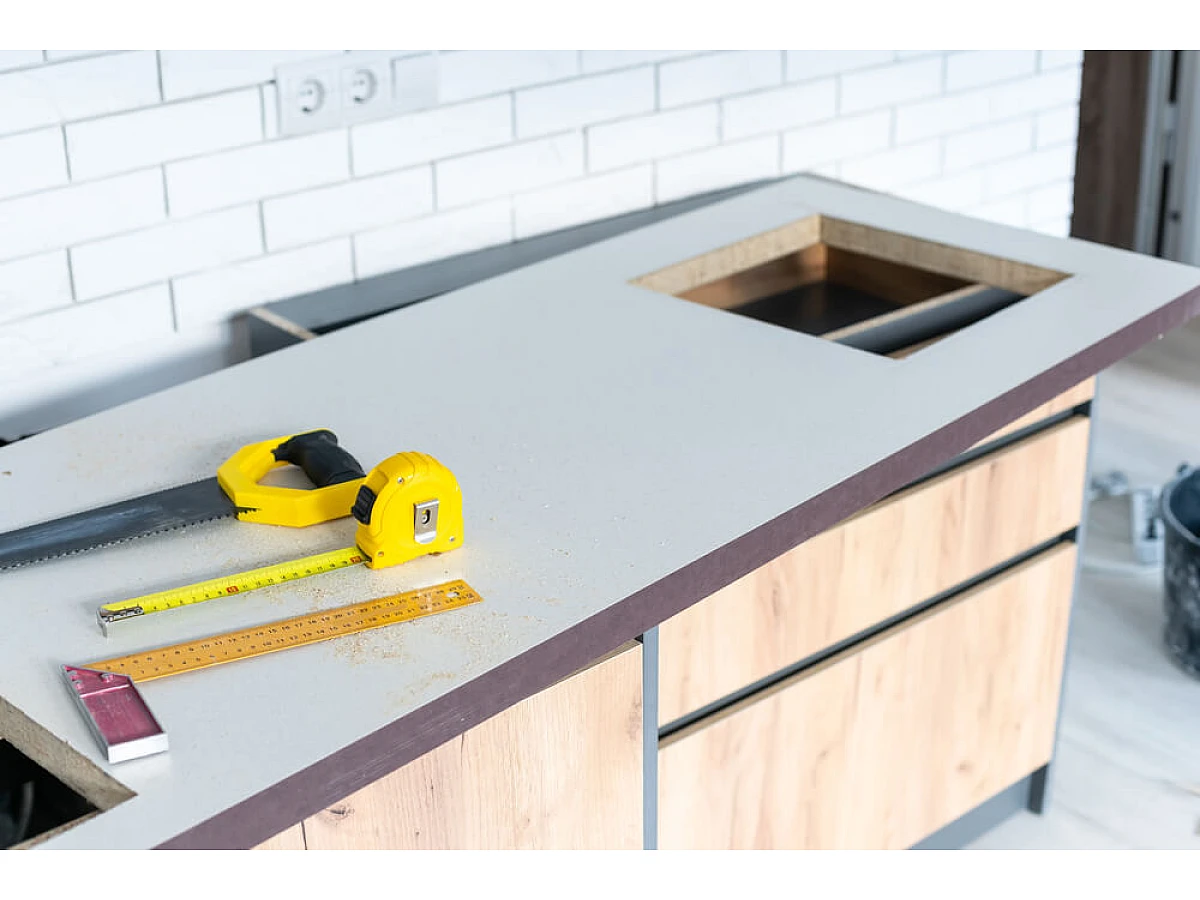 Як врізати мийку в стільницю