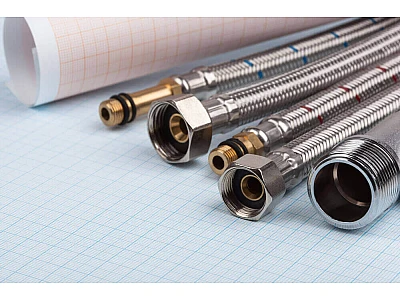 Какой шланг для смесителя лучше