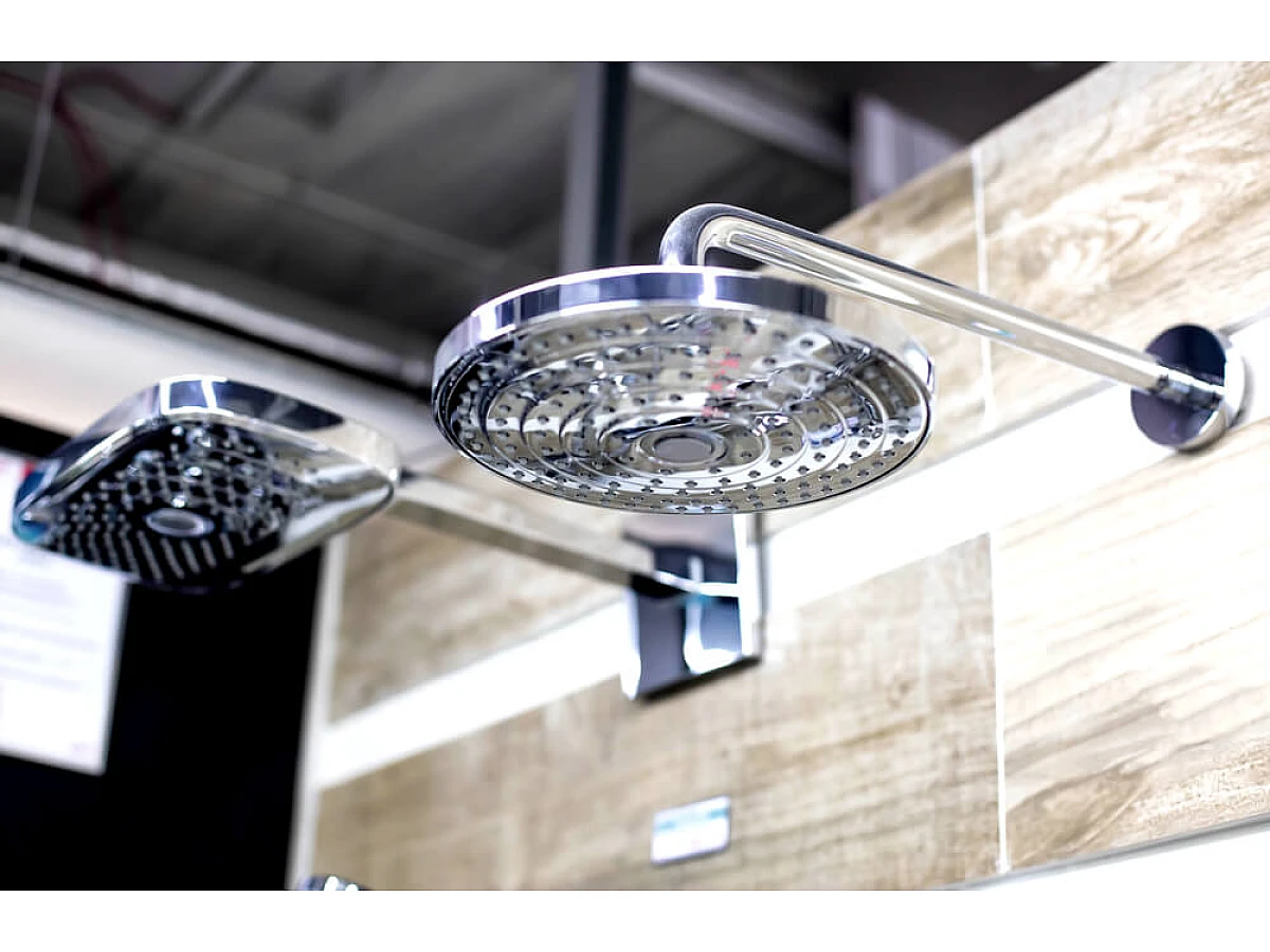 Як вибрати душову систему