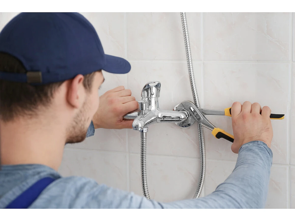 Как поменять смеситель в ванной